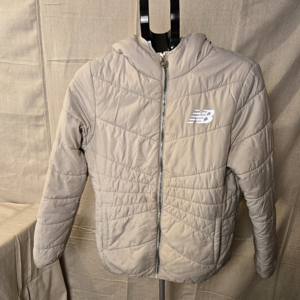 New Balance Puffer Jacket Hooded Medium Beige